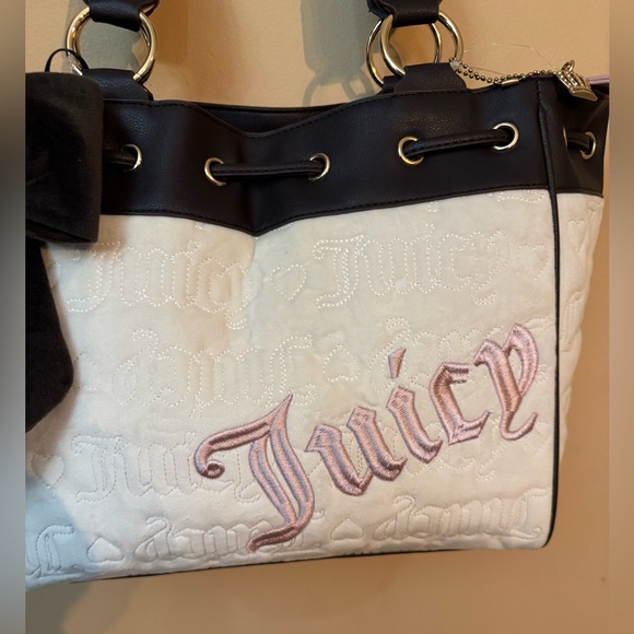Juicy Couture Cream Quilted Shoulder Tote with Brown Trim & Pink Script - Picture 3 of 11